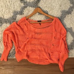 Peach colored Nollie sweater🍑